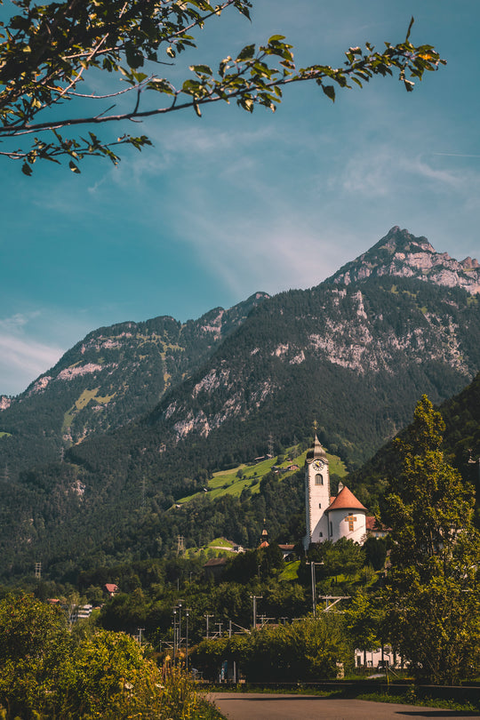 46°N | 8° E - Flüelen, Switzerland