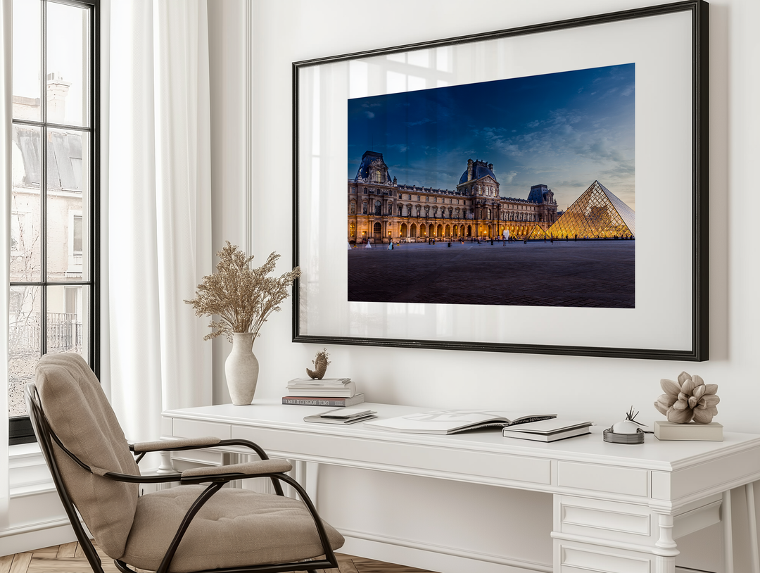 48°N | 2° E - Louvre, France